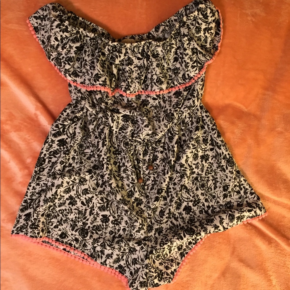 romper 💓 Super cute details